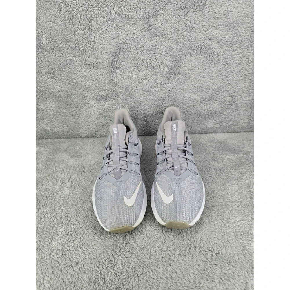 Nike Shoes Mens Size 7.5 Quest Sneakers Gray White Running Athletic